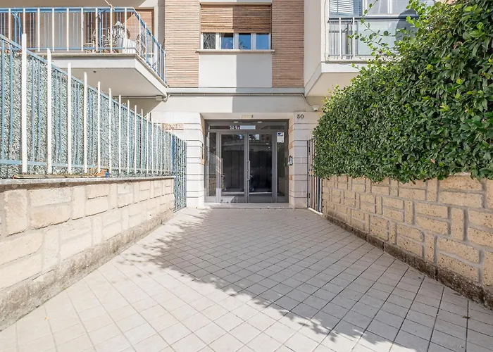 La Terrazza Loft Near San Pietro * Rom